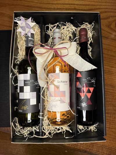Weinpräsent „Drei Farben des Genusses“